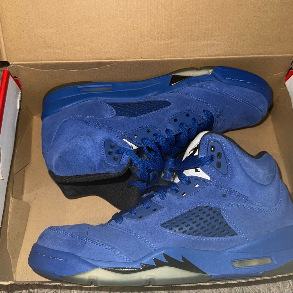 Retro Jordan 5s